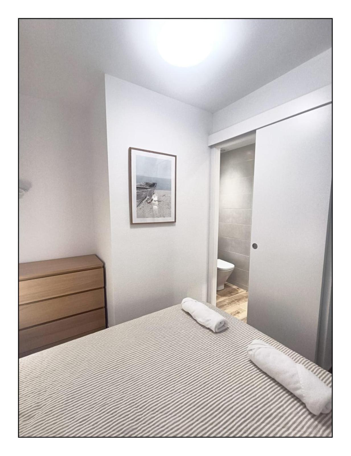 Apartamento - Wifi Free - Piscina - 50 M Playa Салоу Экстерьер фото